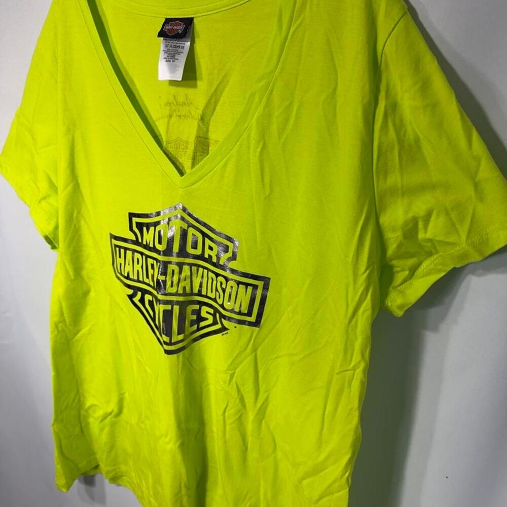 Harley-davidson Women's Green and Yellow T-shirt - Picture 2 of 4